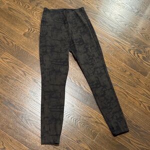 Black / Olive Patterned Leggings